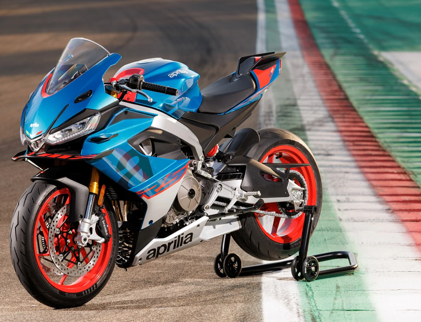 Aprilia RS 660 sur circuit